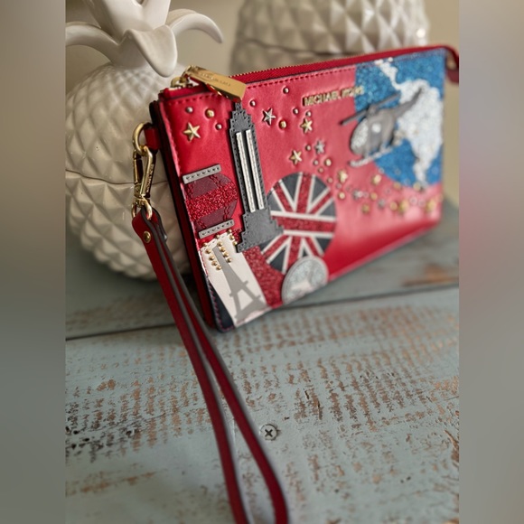 NWOT Michael Kors Nouveau Novelty, wristlet/clutch London Paris - Picture 2 of 11